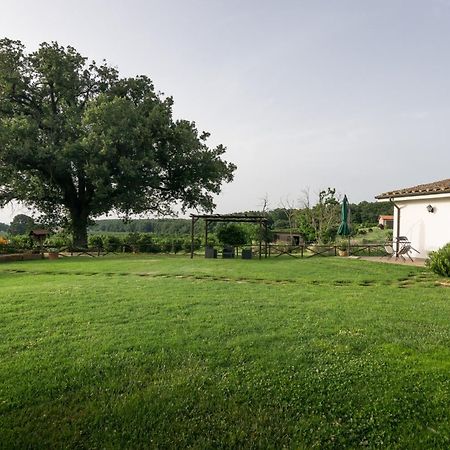 וטראלה Agriturismo Il Poggio מראה חיצוני תמונה