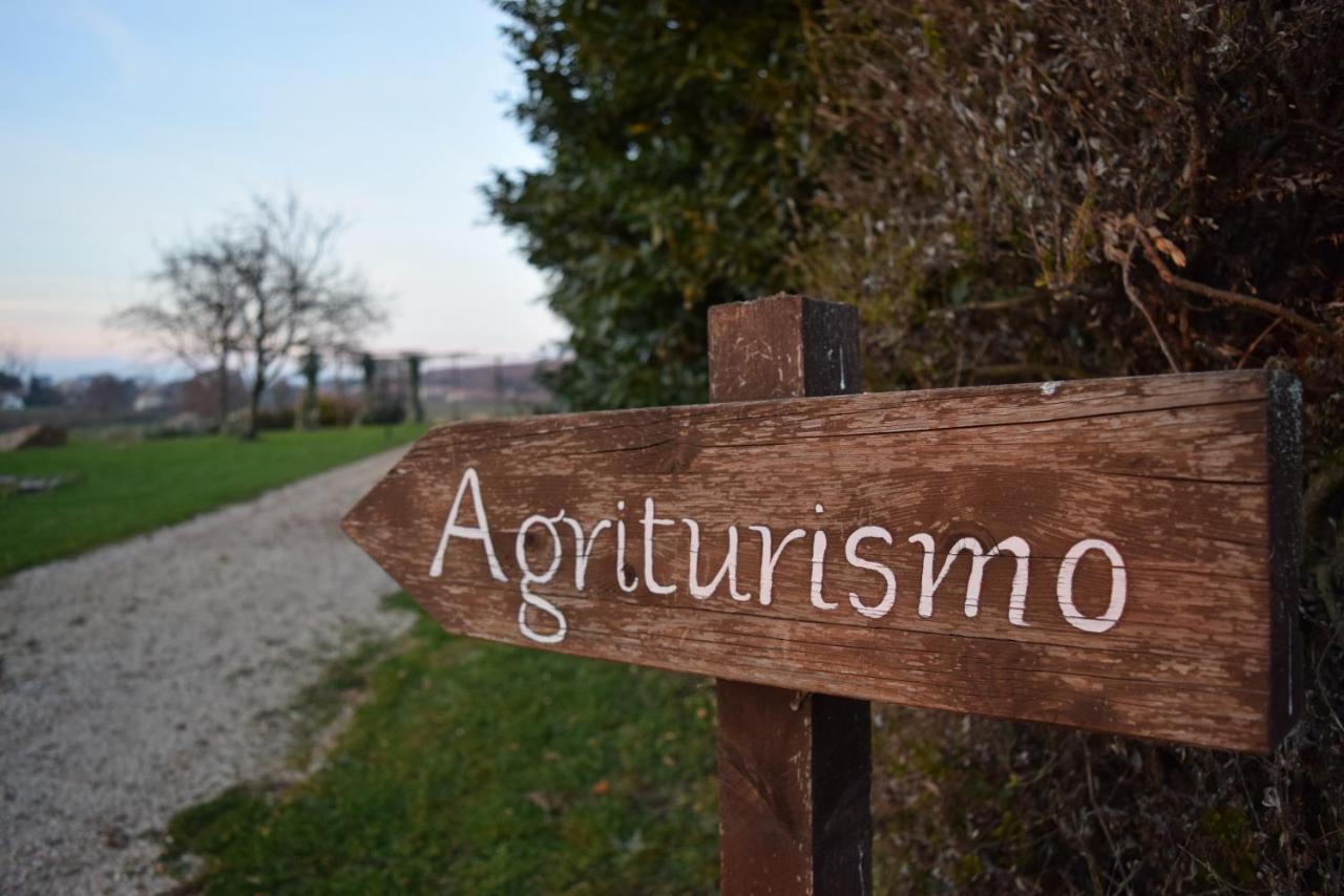 וטראלה Agriturismo Il Poggio מראה חיצוני תמונה