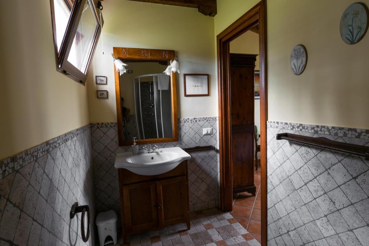וטראלה Agriturismo Il Poggio מראה חיצוני תמונה